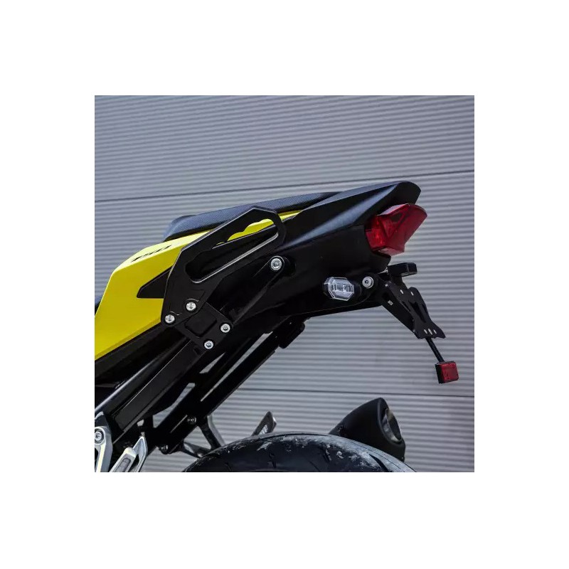 W17HA-TPM01 : Asas traseras para pasajero S2 Concept Honda Hornet CB750